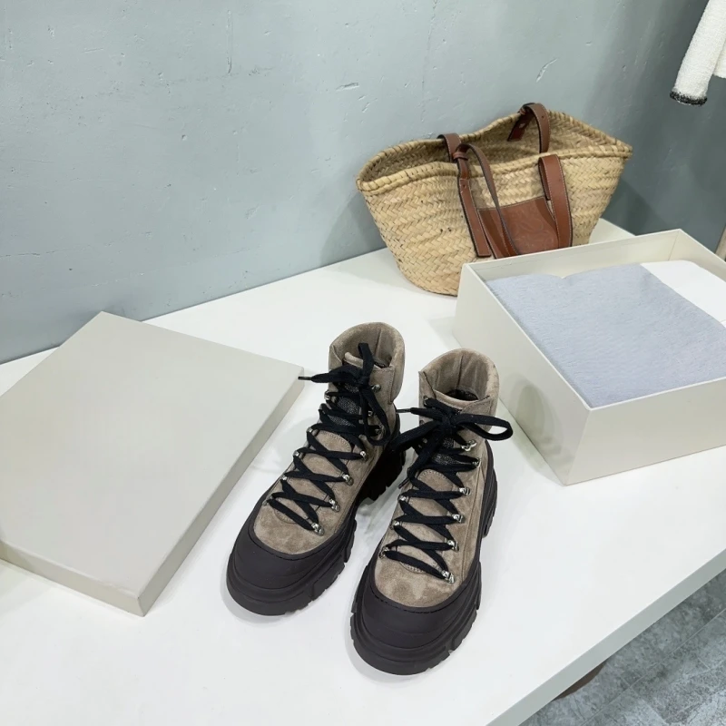 Autumn Winter new real leather maté bottom thick raised Yinglun round head laces Vintage fashion hiking Boots comfortable women Boots short Flat Track Boots