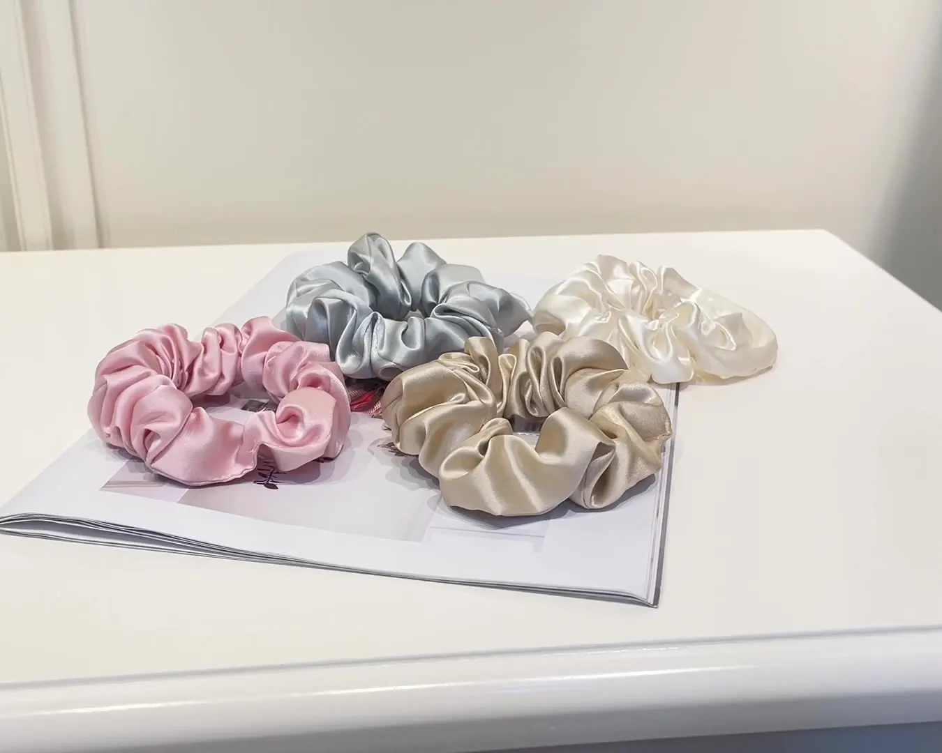 100% Pure Mulberry Silk Scrunchie 22MM Elastic Silk Hair Ties For Women 3.5cm Silk Scrunchie