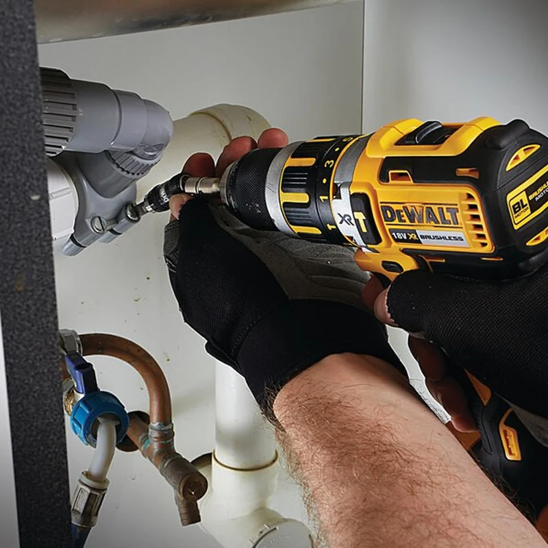 DEWALT DT7505 Extreme Impact Pivoting Bit Holder PZ2 25MM Tip Holder Resists Breakage Wear Multipurpose Power Tool Attachments