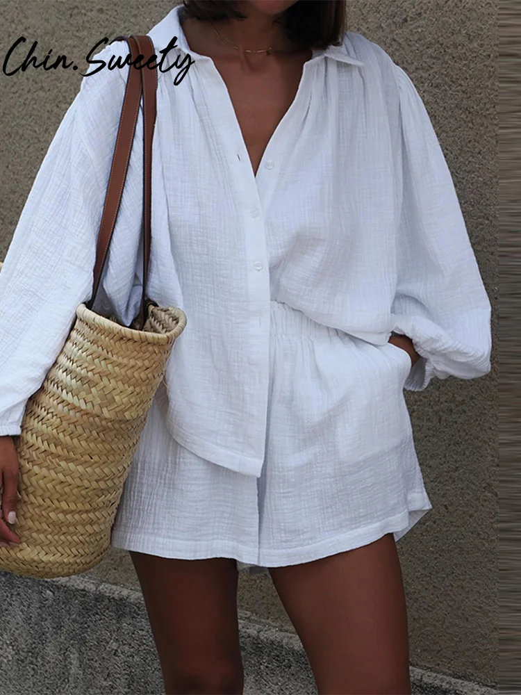Conjunto de 2 piezas de pantalones cortos informales para mujer, Tops lisos holgados con botones y solapa, pantalones cortos plisados, trajes de vacaciones en la playa para verano 2025, 2025