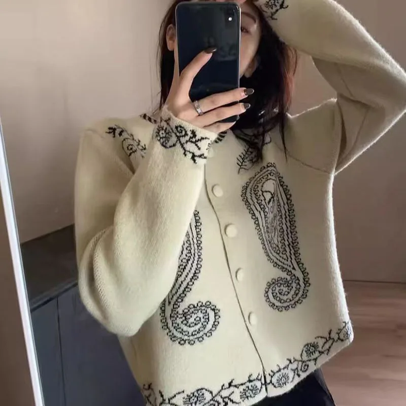 

New Sweater Cardigan Autumn And Winter Soft Waxy Loose Slim Knit Top Cardigan Printed Sweater Fashion Buttons Ladies Coat