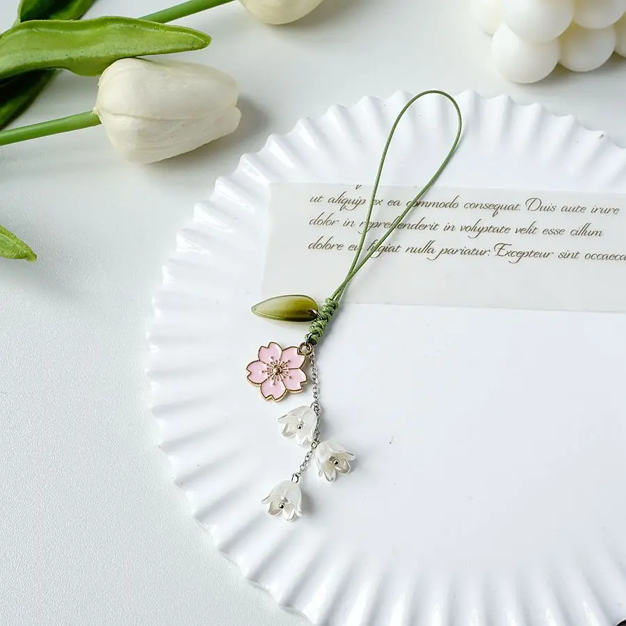 1pcs Tulip Flower Mobile Phone Straps DYM Cute For iPhone Short  Lanyard Hand Rope Kawaii Keychain Phone Strap Fashion Pendant image 3