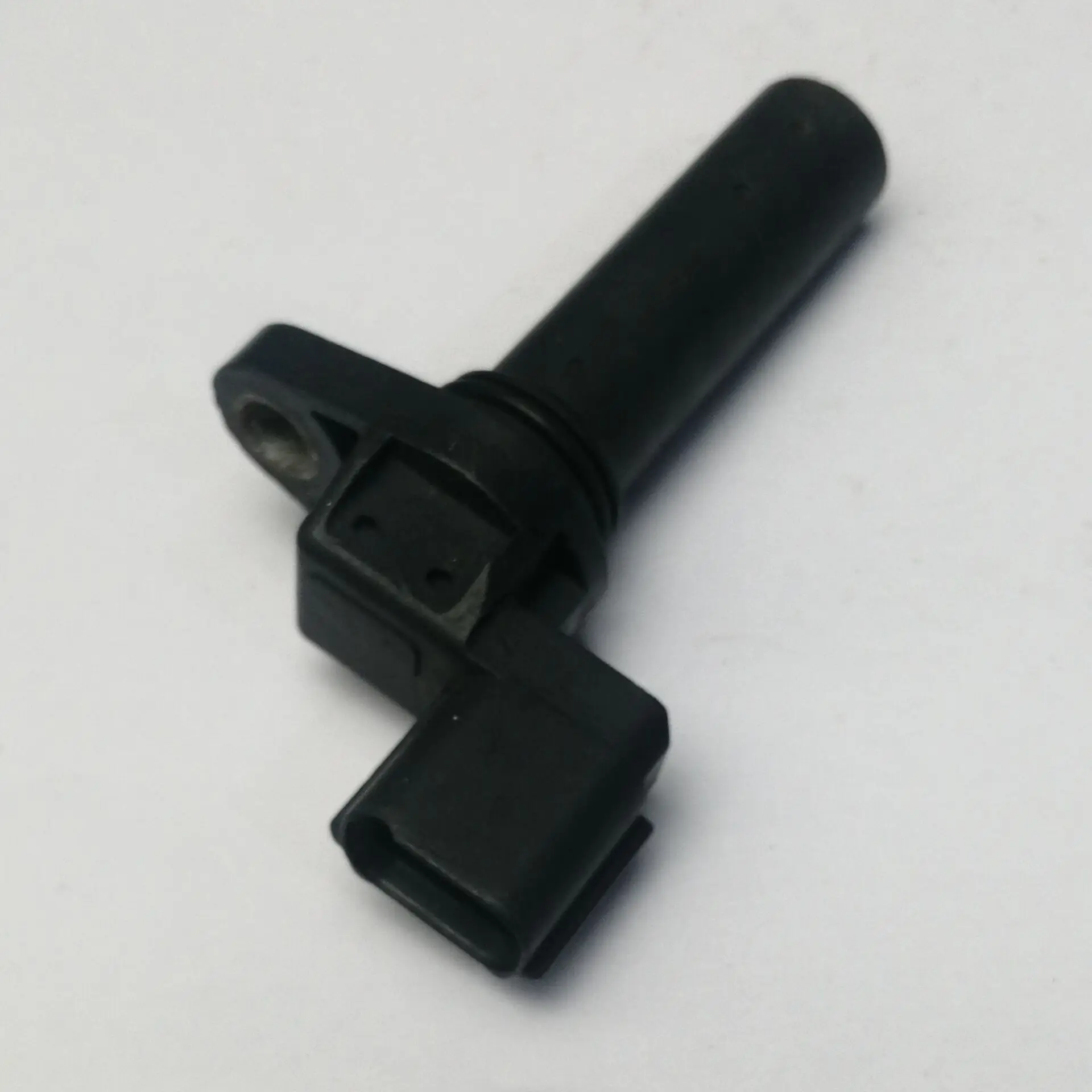 

G4T08272 MR518008 для датчика положения коленчатого вала двигателя Mitsubishi