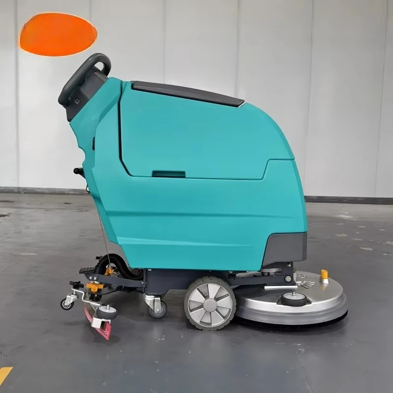 

Промышленная поломоечная машина с электроприводом 24В и регулируемым давлением щетки