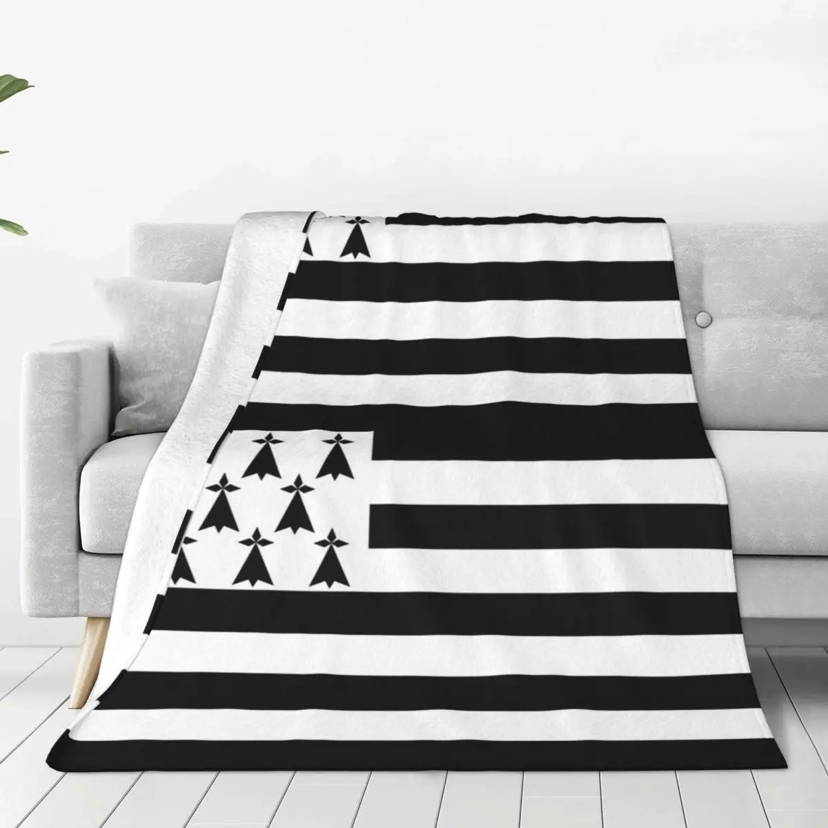 Flag Of Brittany,Gwenn Ha Du Blankets Fleece Portable Sofa Throw Blankets For Home Bedroom Travel Throws Bedspread Quilt