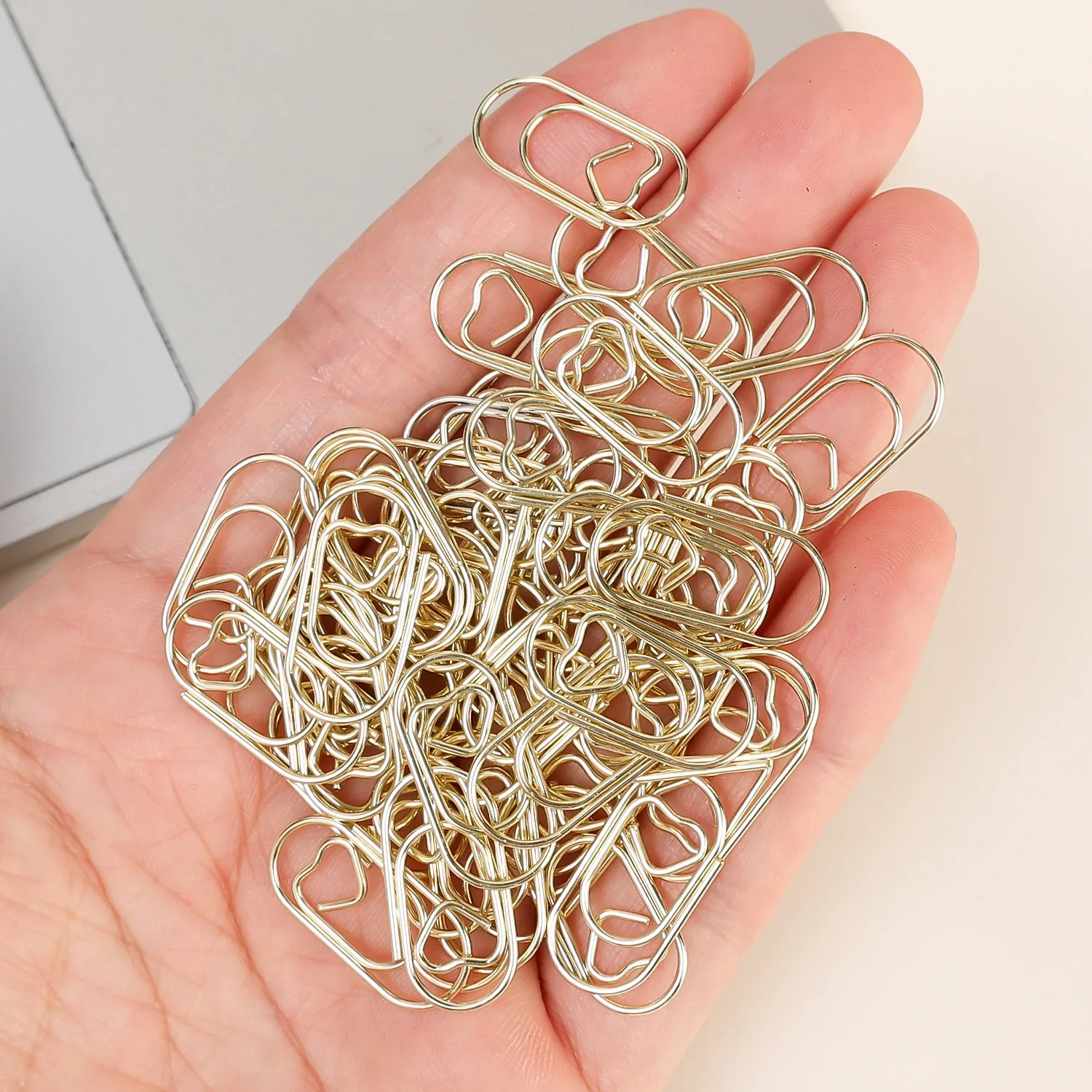 Creative Mini Love Heart Paper Clips Paperclip Card Photo Tickets Holder Binder Clamps For Notebook Planner Bookmarks Clip