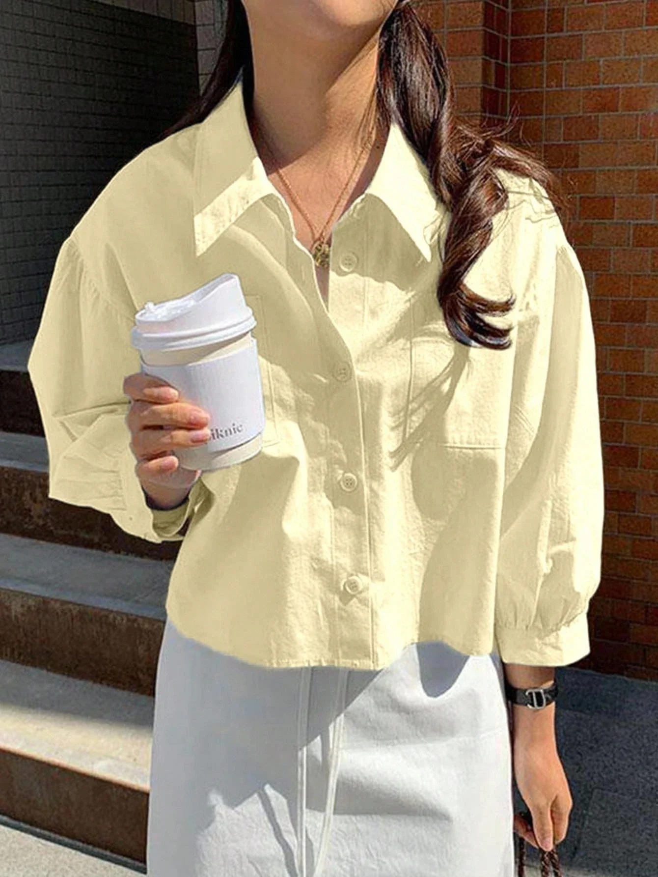 

Свободная однотонная короткая повседневная рубашка с длинными рукавами для лета