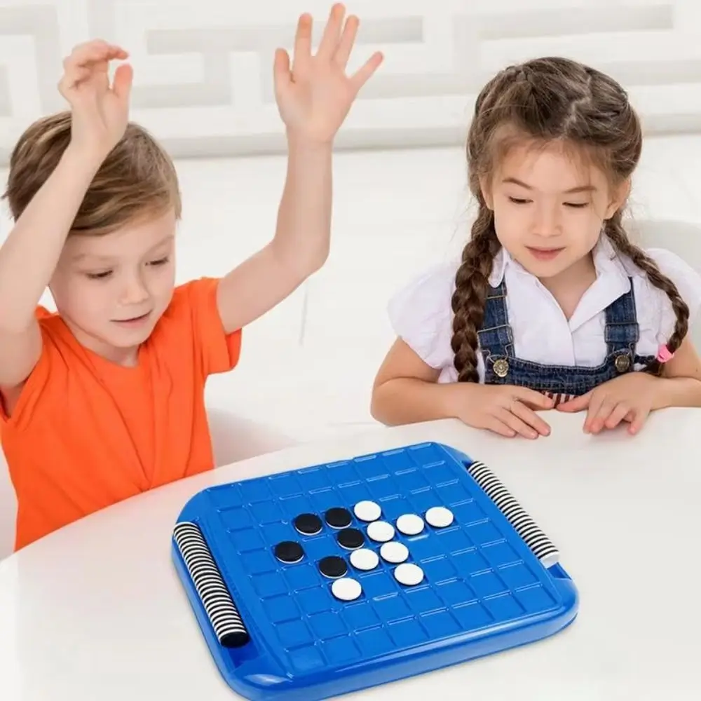Interactive Touch Flip Black and White Chess Funny Design with Storage Bag Tabletop Board Games Thinking Reasoning Toy