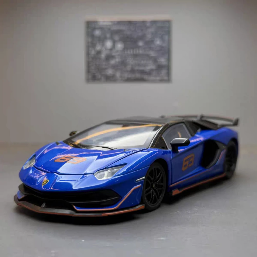 

Машинка-модель Lamborghini SVJ63, масштаб 1:32, литая, с открывающимися 4 дверями, светом и звуком, миниатюрный суперкар, инерционная, для декора стола