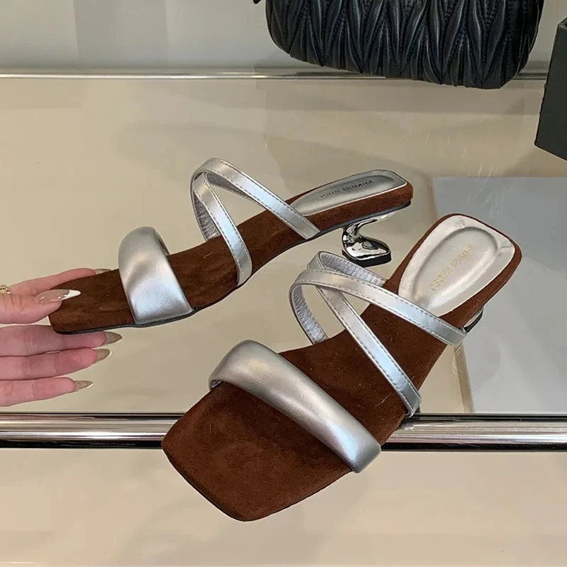 

Summer New Square Toe Slippers Women Strange Styie Fashion Slides Fashion High Heels Female Luxury Designer Sandals Ladies Pumps