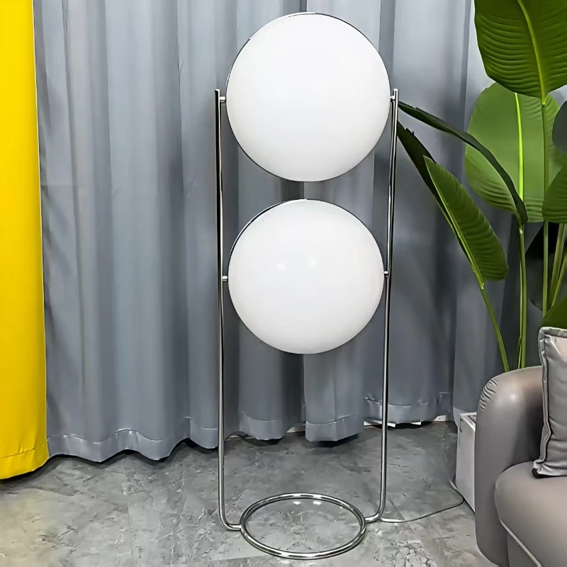 Nordic Middle Ages Designer Creativity Floor Lamp Suitable for Living Rooms and Bedrooms Interior Lighting Decoration