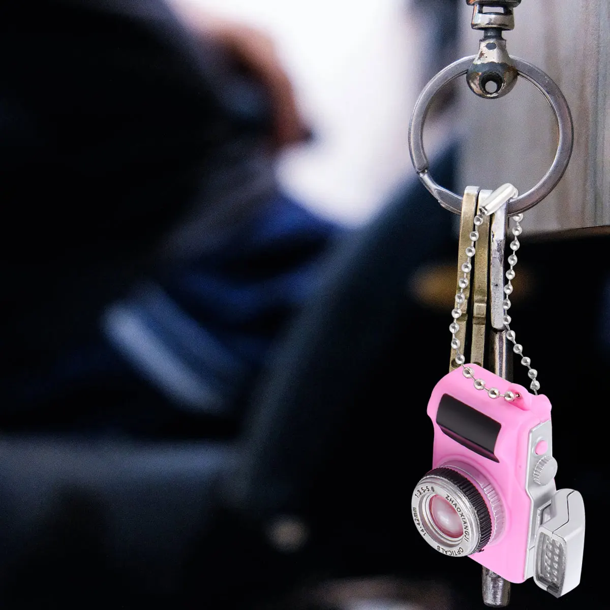 

2pcs Camera Pendant Keychain LED Luminous Bag Accessories Sound Ring Birthday Gift Unique Design Stylish Decoration Premium