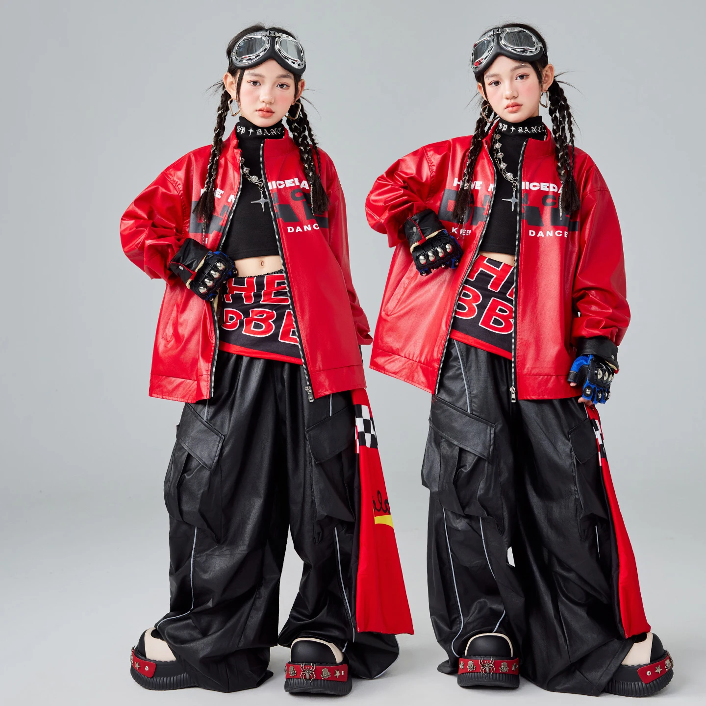 2025 قاعة الرقص الهيب هوب أزياء رقص للفتيات معطف أحمر من الجلد السراويل فضفاضة الشارع الشهير الأولاد أداء الجاز المرحلة ارتداء DQS21674