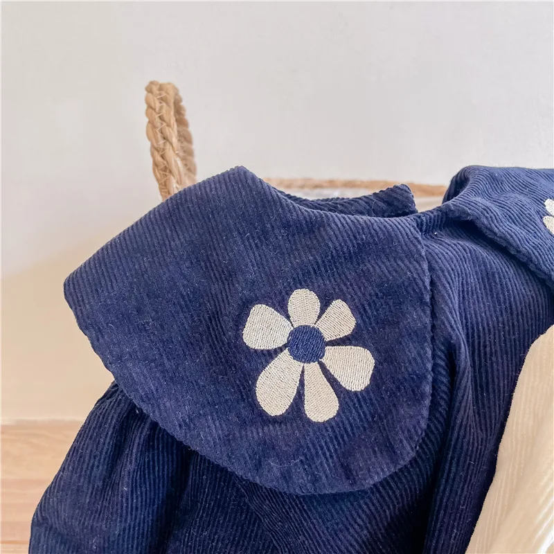 Meninas camisa 2025 outono novas roupas infantis estilo coreano meninas bebê bordado manga bolha camisa de veludo casual simples