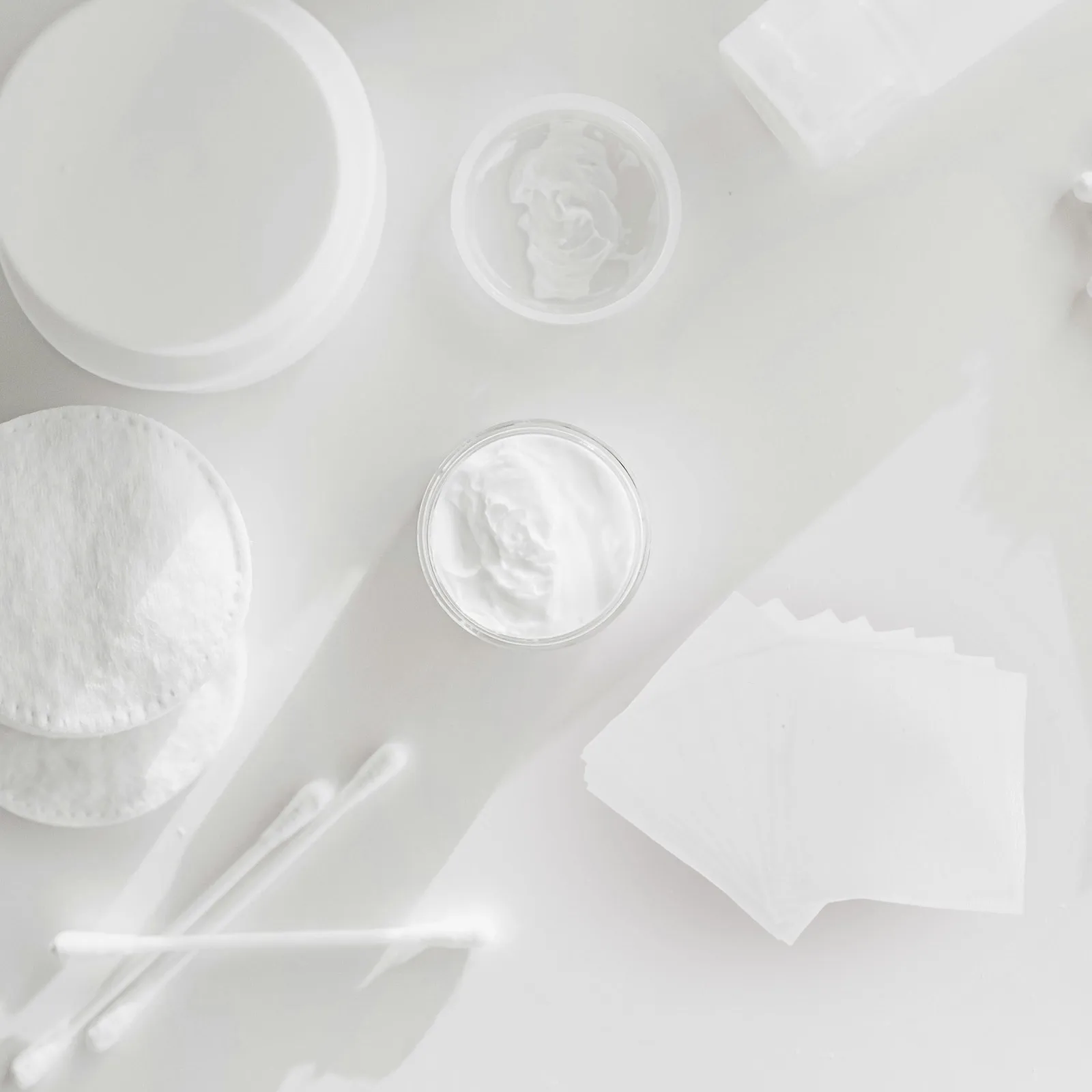 Make-up-Entferner-Tücher in Reisegröße, 30-Beutel, einzeln verpackt, Vliesstoff, sanft für empfindliche Haut, tägliche Reinigungspads