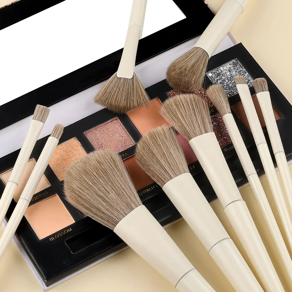 Professional 10PCS Makeup Brushes Set Foundation Highlighter Eyeshadow Blush Concealers Brush Female Beauty Tools Christmas Gift