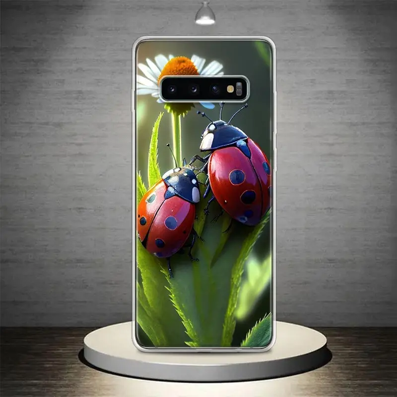 Insect Seven-Star ladybug Phone Case Shell For Samsung Galaxy S24 S23 S22 Ultra S21 Plus S20 FE S10 S10E S9 S8 + Cover Capa Fund