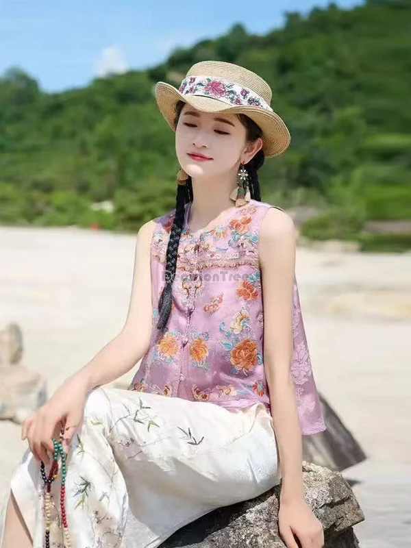 

2025 spring autumn new chinese ethnic-style vest for women retro patchwork design sleeveless cheongsam button vest jacket t001