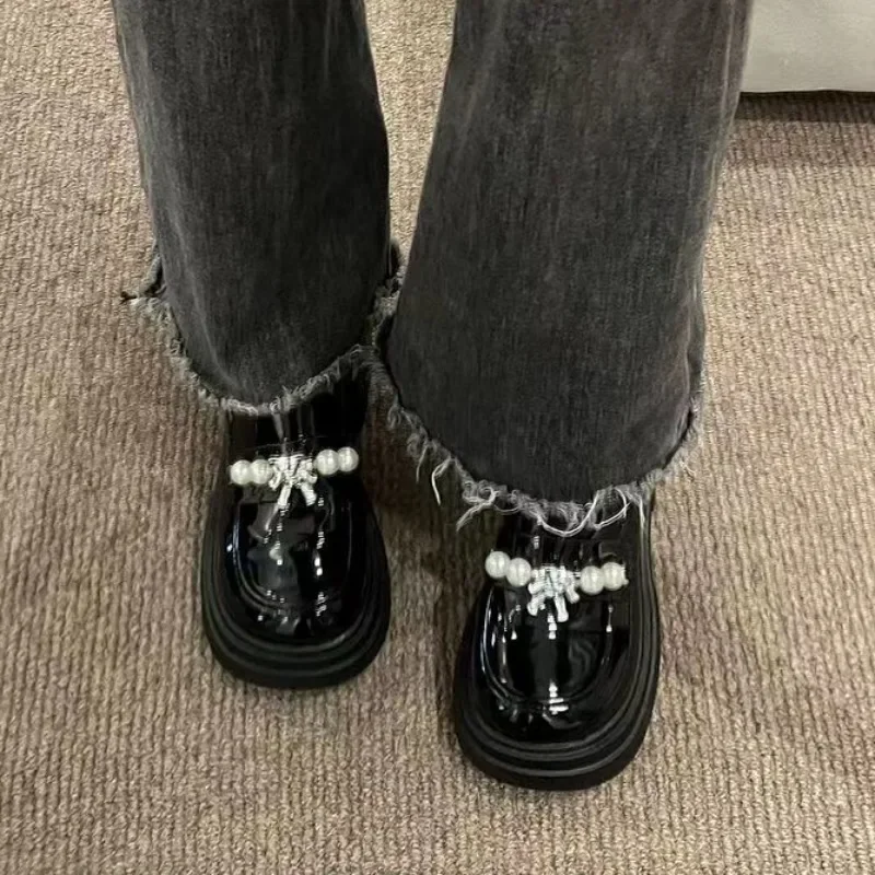 

Туфли для женщин Кожаные повседневные белые туфли в японском стиле на среднем каблуке Женские туфли-лодочки Стильные по акции Последняя подлинная марка