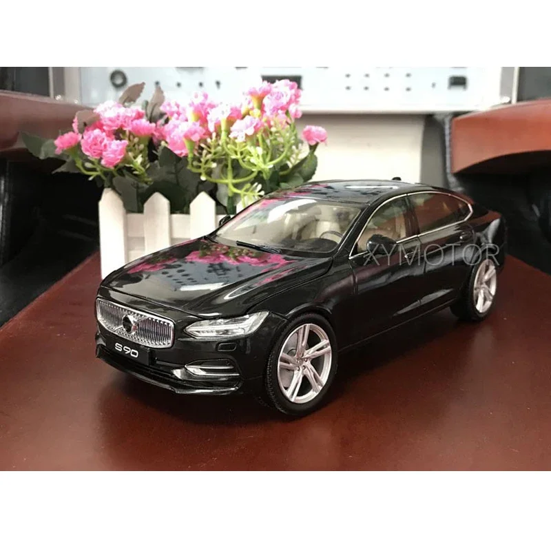 1/18 for Volvo S90 T5 Sports Diecast Model CAR Black/White kids Gift Collection Ornament Display Metal,Plastic,Rubber