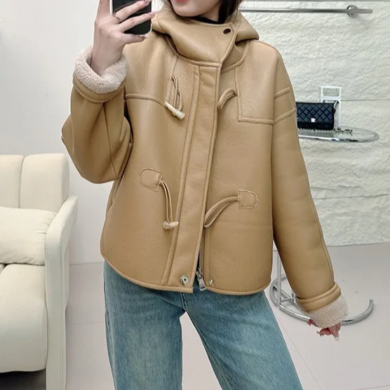 

2024 All wool composite fur one piece women's short hooded motorcycle suit, lamb fur grass jacket new