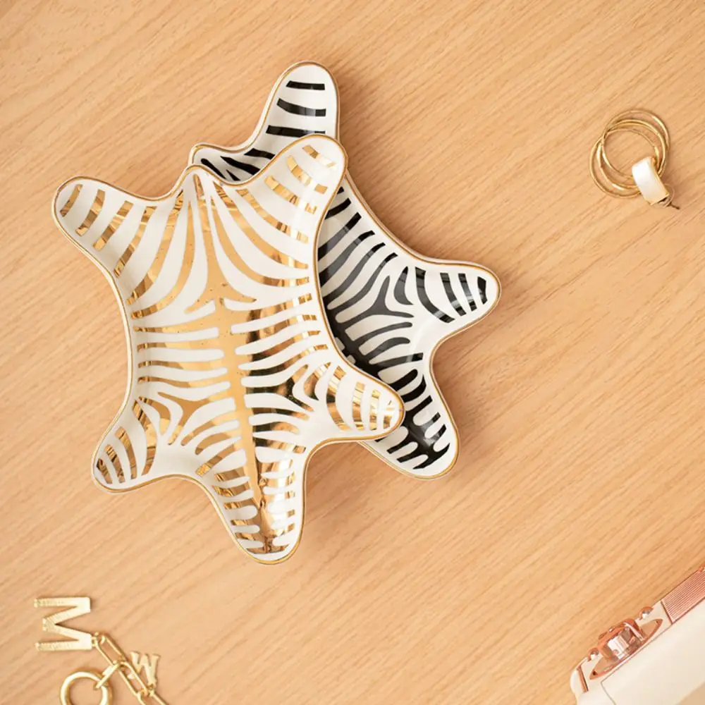 Nampan Perhiasan Keramik Gaya Ins Portabel Kreatif Nampan Penyimpanan Kamar Mandi Multi-Fungsi Piring Penyimpanan Sederhana untuk Makanan