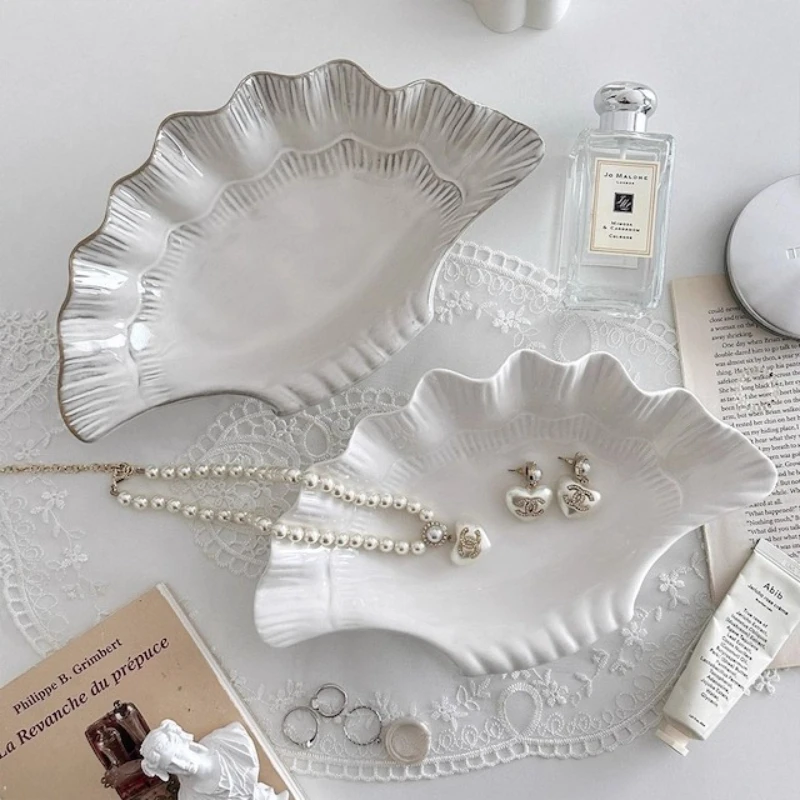 

Nordic retro large ceramic shell plates jewelry tray specialty tableware home entryway bedroom dining table decoration ornaments