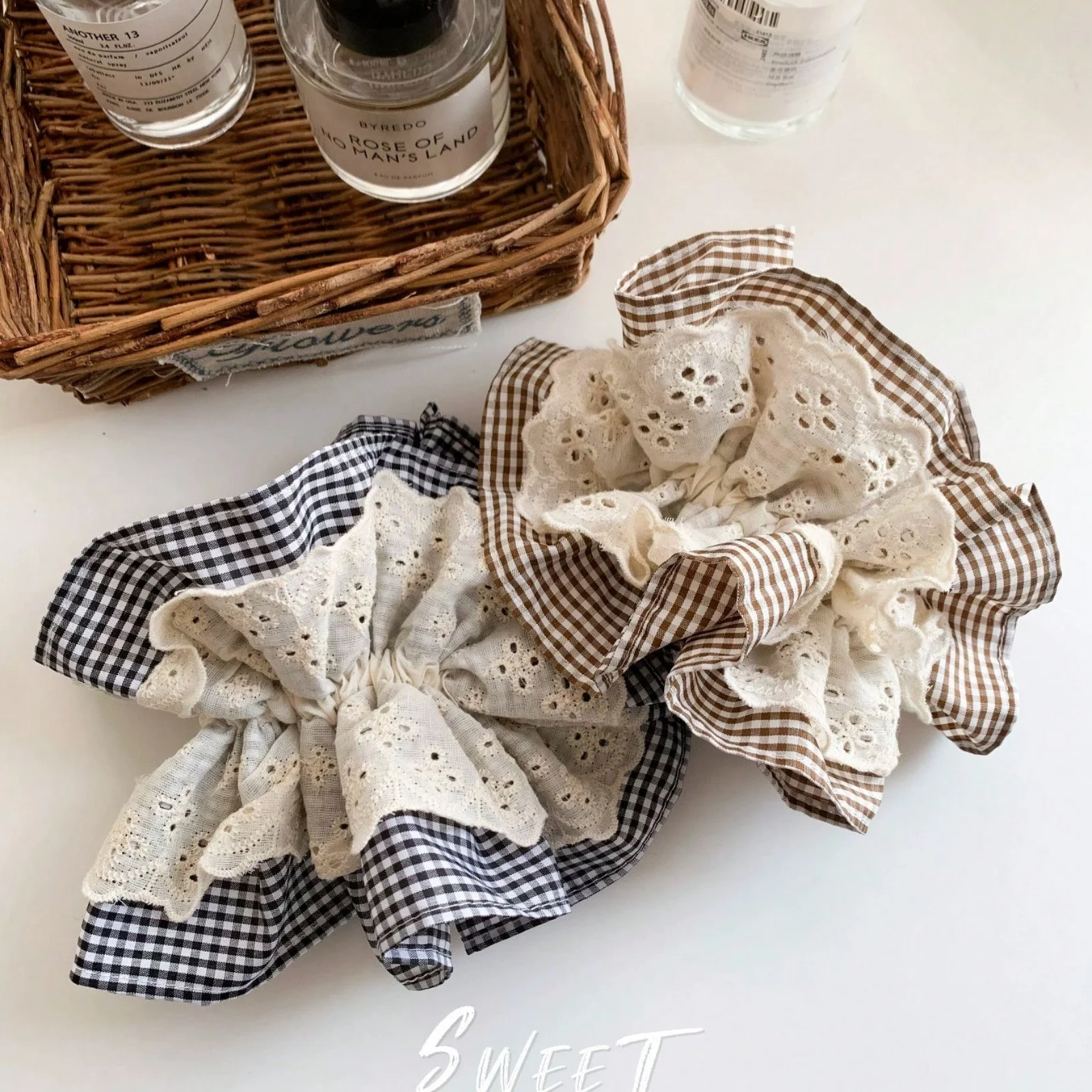 1 x weiches, vierlagiges Hahnentritt-Haargummi aus Spitze im französischen Stil, elegantes und modisches tägliches Haar-Accessoire, Damen-Haar-Accessoire