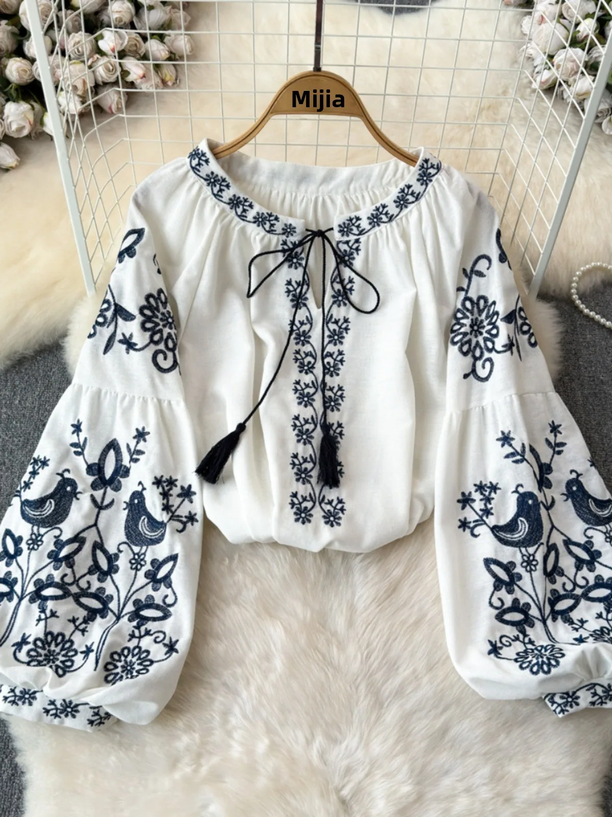 Retro Ethnic Sle Long Sve round Ne Loose irt Women's Doll Top Commute Korean Sle Embroidery Spring Autumn irt