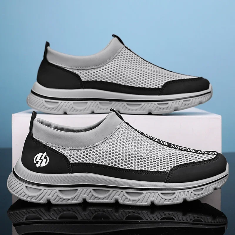 Men Wading Shoes Quick Drying Hollow Men Casual Shoes Anti-slip Sports Shoes Breathable Mesh Sneaker Outdoor Walking Shoes