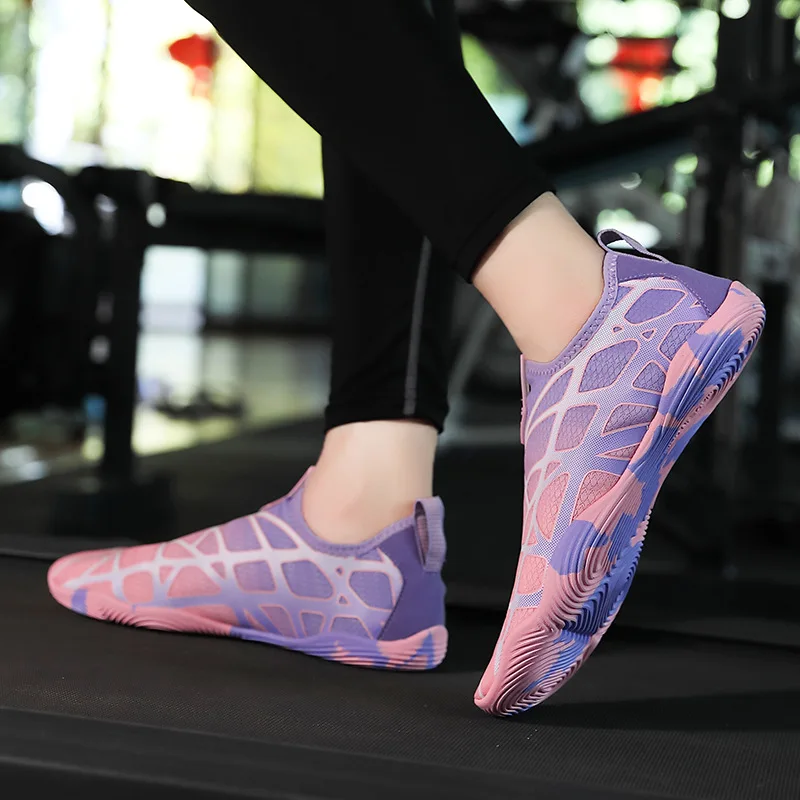 

Hot Sale Women Five Finger Aqua Shoes Beach Barefoot Draining Shoes Upstream Quick-Drying Diving Footwear No-Slip Fishing Shoes