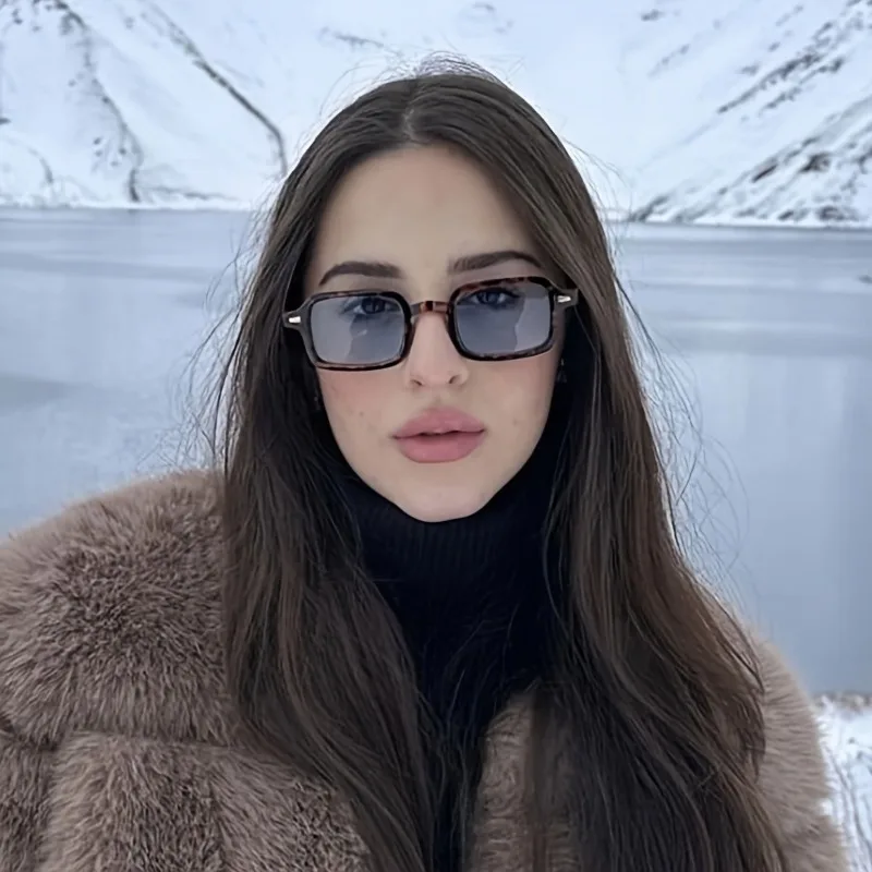 

Новые модные женские квадратные модные повседневные солнцезащитные очки с леопардовым принтом, подходящие для повседневной носки