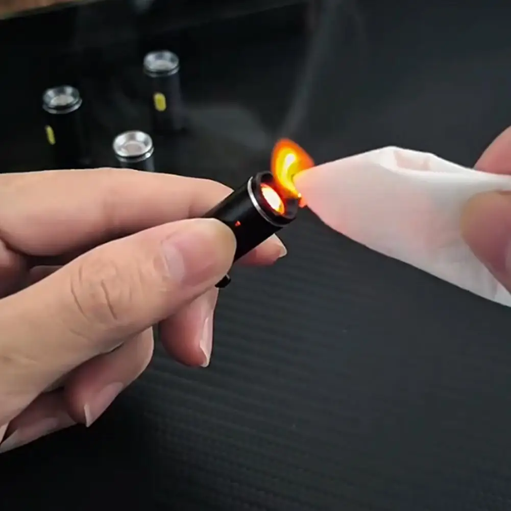 Kompakter Typ-C-Feuerzeug und Aufbewahrungsbox Typ-C Mini-Elektrofeuerzeug für einfachen Transport, Zigarettenanzünder für Flugreisen, Outdoor, ohne Flamme