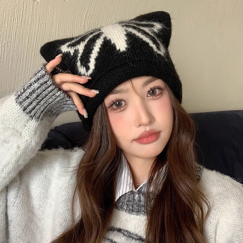 Autunno e inverno nuovo simpatico cappello di lana lavorato a maglia con orecchie di gatto protezione per le orecchie calda da donna