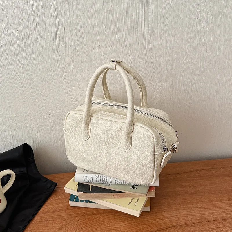 Fashionable and Sophisticated Boston Bag, Large Capacity and Versatile Commuter Handbag, Women's Single-shoulder Crossbody Bag view 5