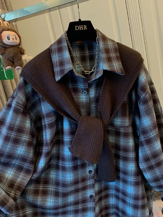 Cappotto con punteruolo lavorato a maglia scozzese retrò Allentato lungo Sve Capispalla autunno inverno da donna Falso set in due pezzi Colletto superiore con bottoni