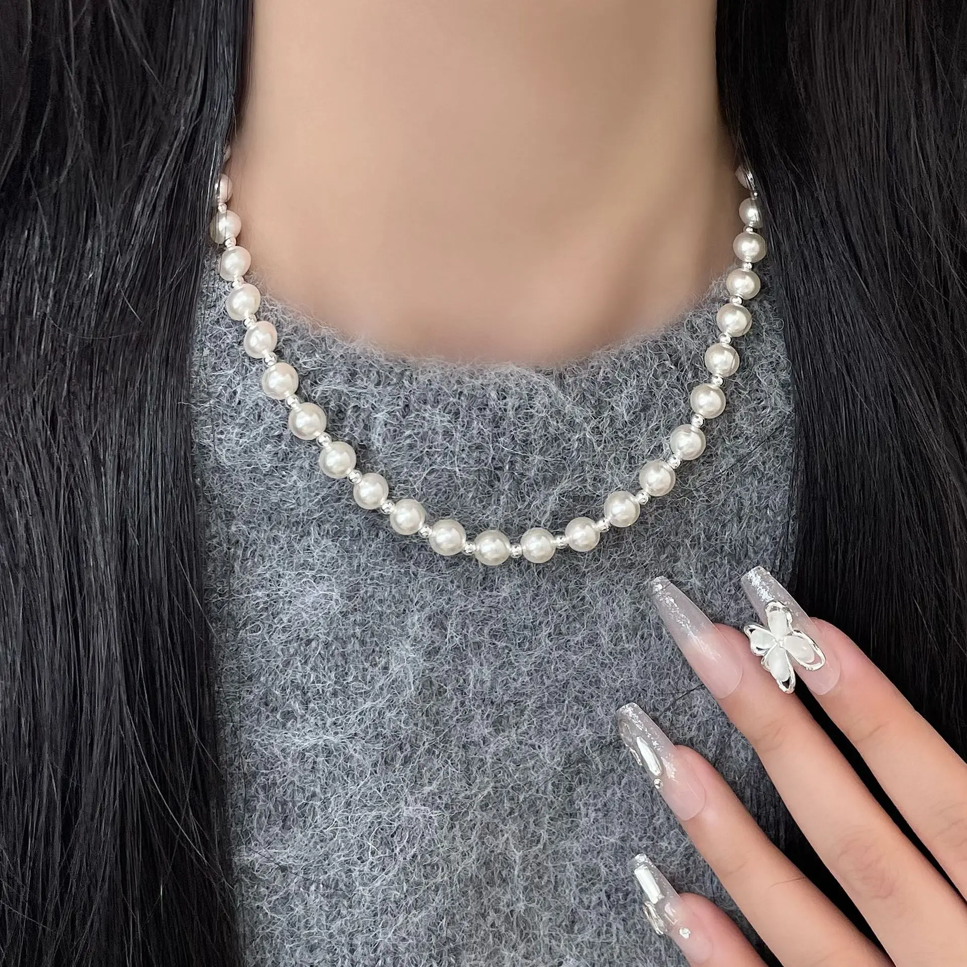 

S925 pure silver fashionable and elegant pearl silver bead necklace, light luxury high-end ins-style sweater chain