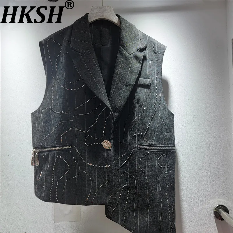 

HKSH Spring Autumn New Women's Waistcoat Asymmetric Sleeveless Blazer Buttoned Pockets Studded Diamonds Elegant Ins Coat HK15998
