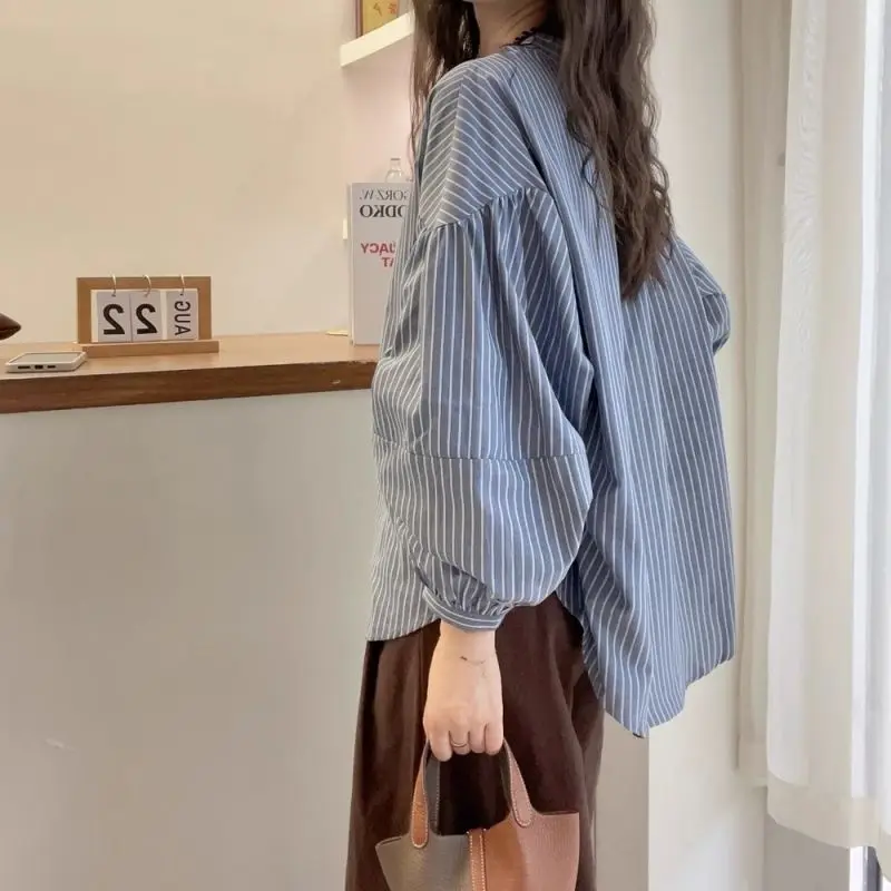 Asymmetrical Striped Loose Shirt Tops Spring Autumn New Button Long Sleeve Street Casual Blouse Fashion Vintage Women Clothing