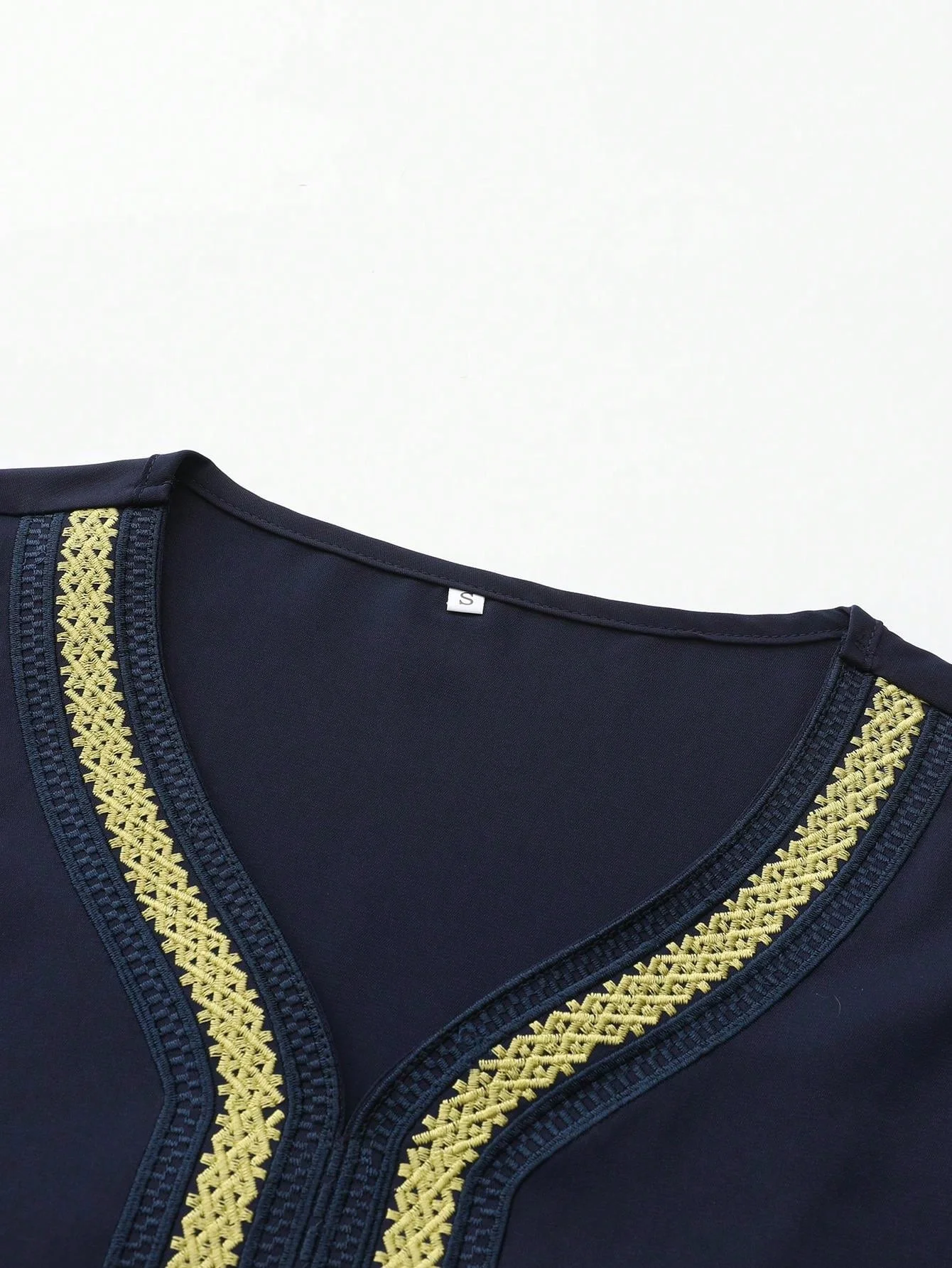 فستان كاندورا غاندورا بأكمام قصيرة للرجال مع جيب جانبي 2025 رداء إسلامي غير رسمي مطرز فستان قفطان جوبا كلاسيكي