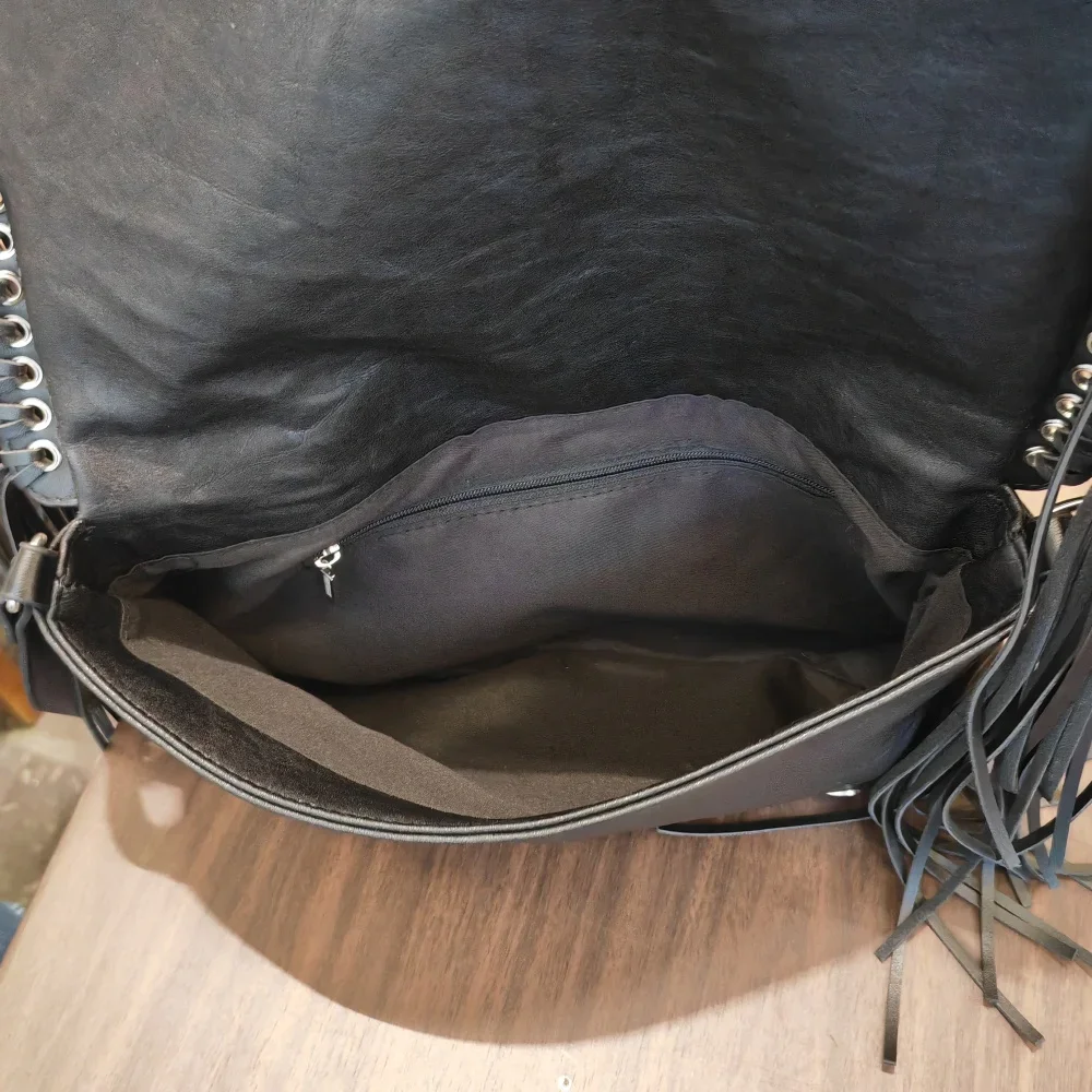 Long Tassel Rivet Punk Pleated Women Armpit Bag Black PU Leather Female Shoulder Bags Y2K Street Fringed Ladies Clutches Handbag
