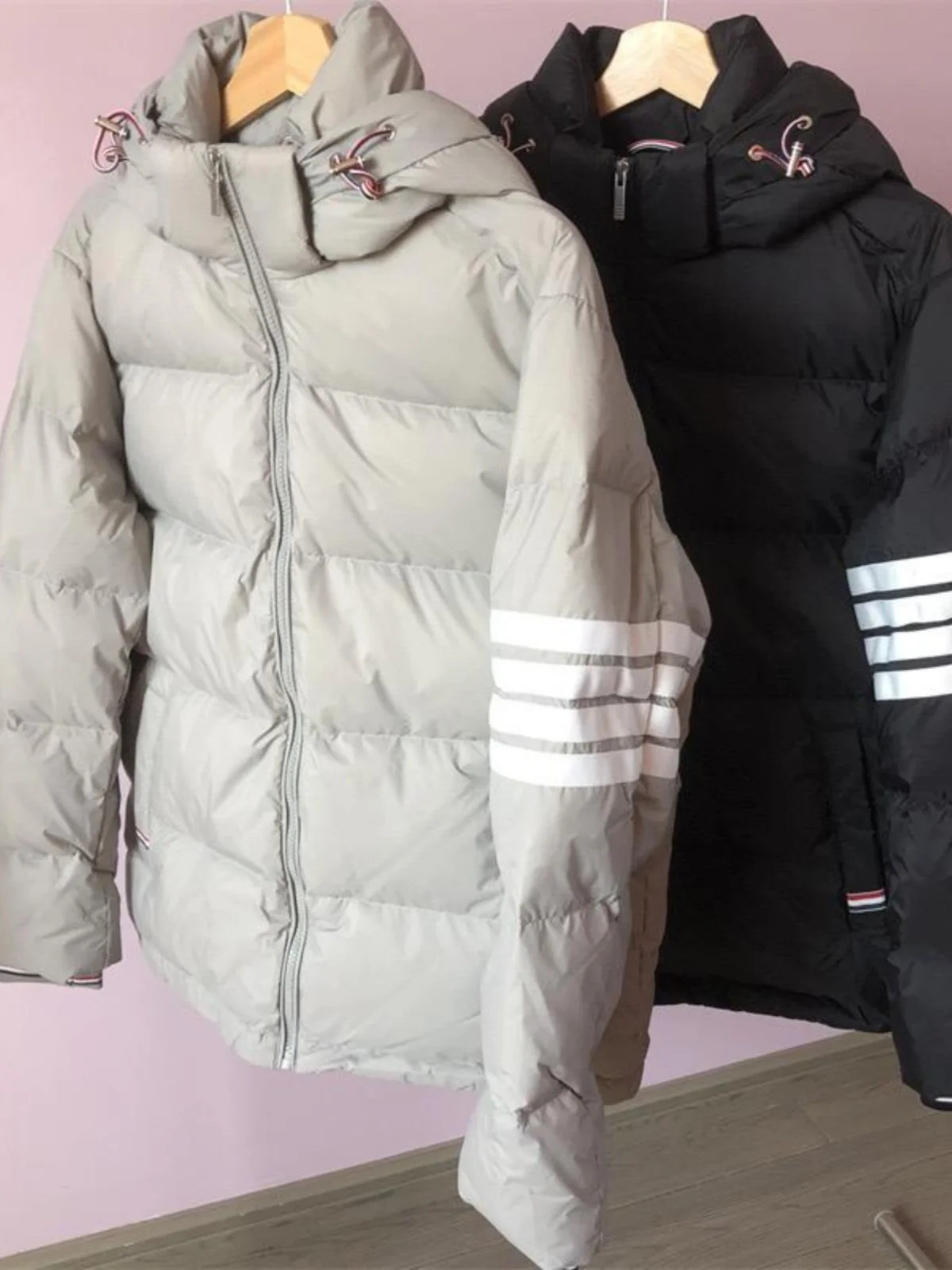 

Thombraden Thickened Removable Hood down Jacket Couples Style Knitted Fabric White Duck Feather Women's Spring Coat