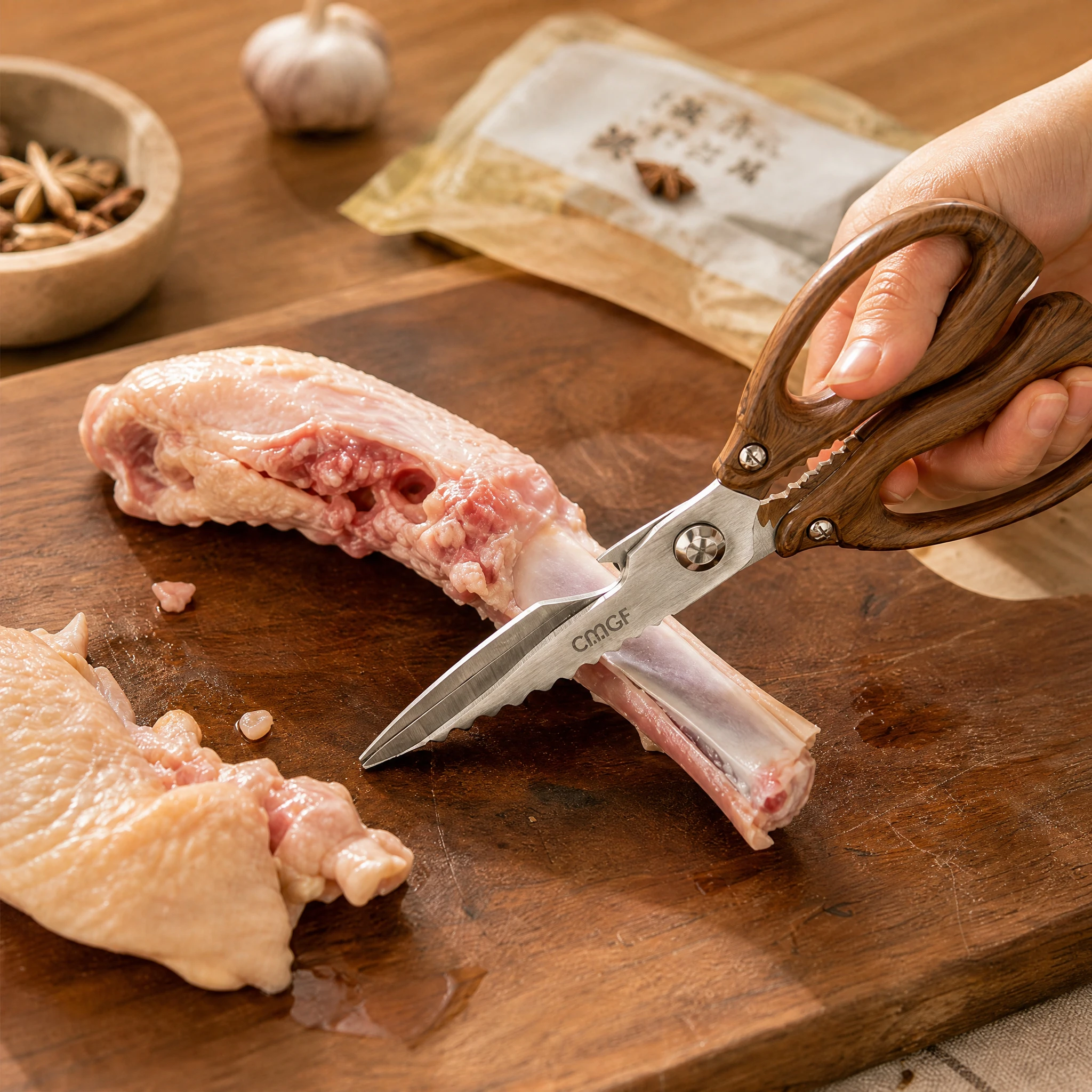 Kitchen Scissors Multi-Purpose Thickened Chicken Bone Fish-scaling Scissors for BBQ Household Stainless Steel Powerful Scissor