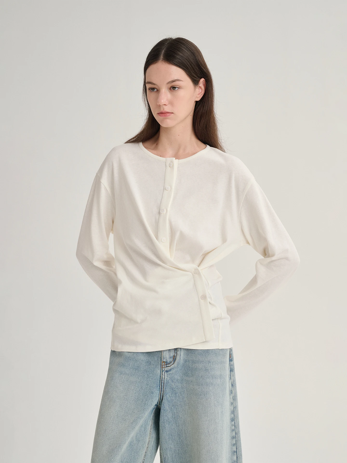 

Maison Cecile Tri-Color Knitted Lin Design Sense Two-Way Wear Slanted Door Opening Cardigan Top Casual Loose Fit Long Sve