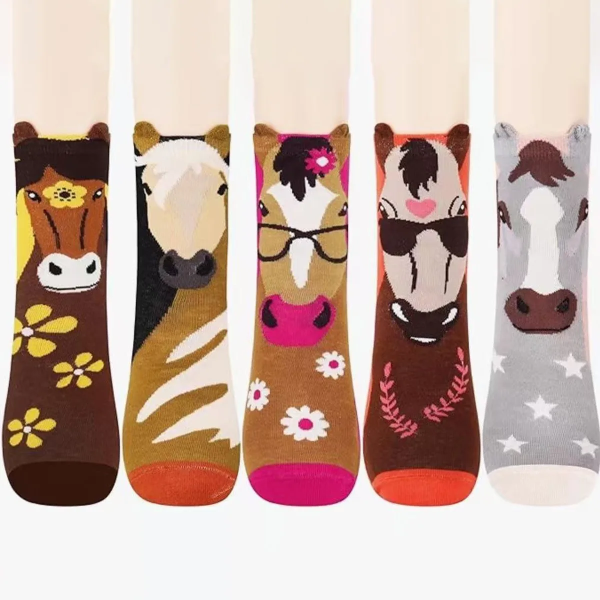 

Men Women Street Style Mid-Calf Socks Animal Cartoon Print Trendy Skateboard Theme Fashionable Crew Socks for Unisex