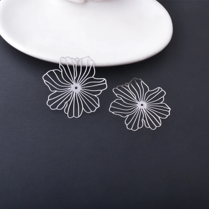 20 Stück AB9541 Schmuck-Ausstanzblumen-Anhänger, bemalte Verbindungsstücke, DIY-Zubehör für Damenohrringe und Halsketten – Detail 16