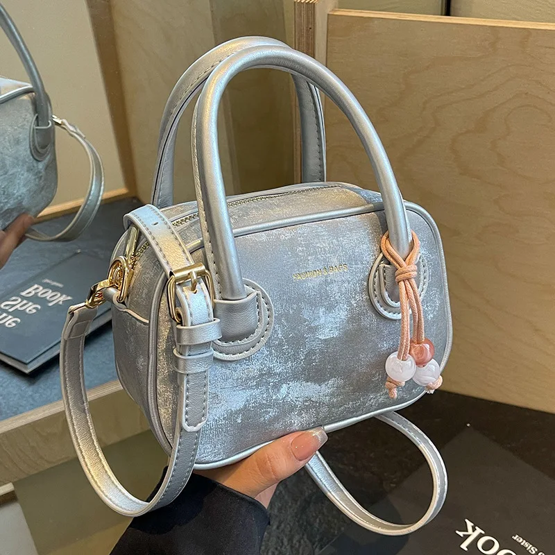 New Women's Bag Summer Versatile Single Shoulder Crossbody Bag Popular This Year Hand-held Small Square Bag