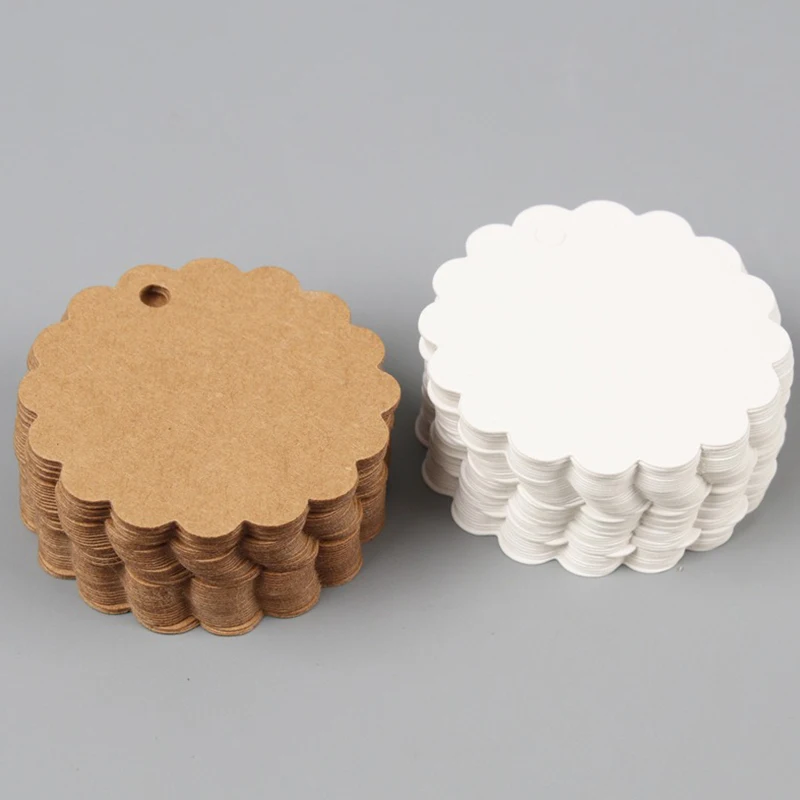 50 Stück/Lot runde Hängeetiketten aus buntem Kraftpapier mit Wellenrand, leere Packungsetiketten, geeignet für die Beschriftung von Geschenken und Souvenirs ZYF – Detail 7