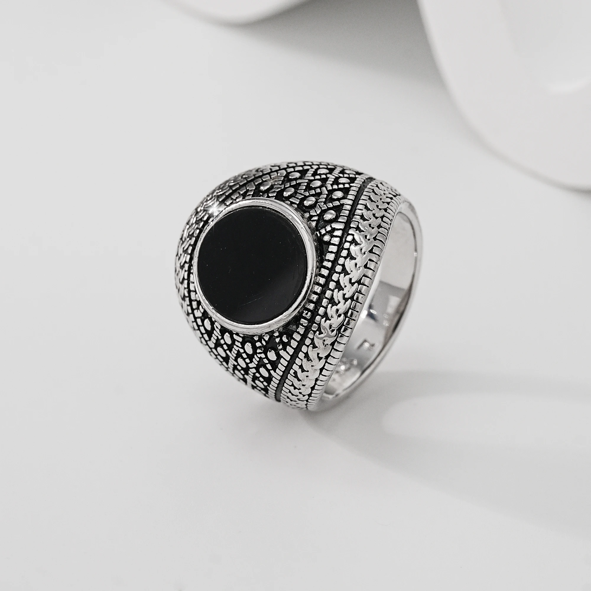 

YHJ008 925 Sterling Silver Black Onyx Ring Vintage Thai Silver Carved Signet Ring Punk Gothic Jewelry for Men Women