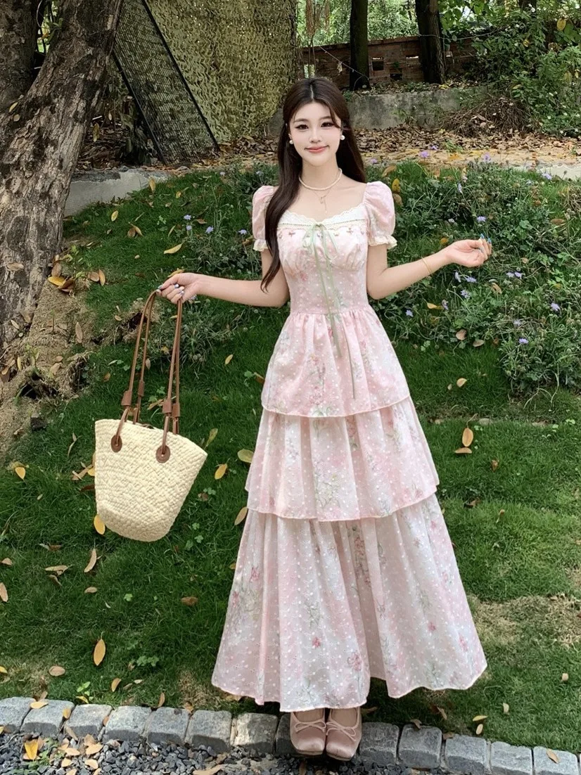 

plus Size Women's Sweet Style Pink Floral Print Short Sleeve Embroidered Waist Cinching Square Neck Slimming Summer Dress